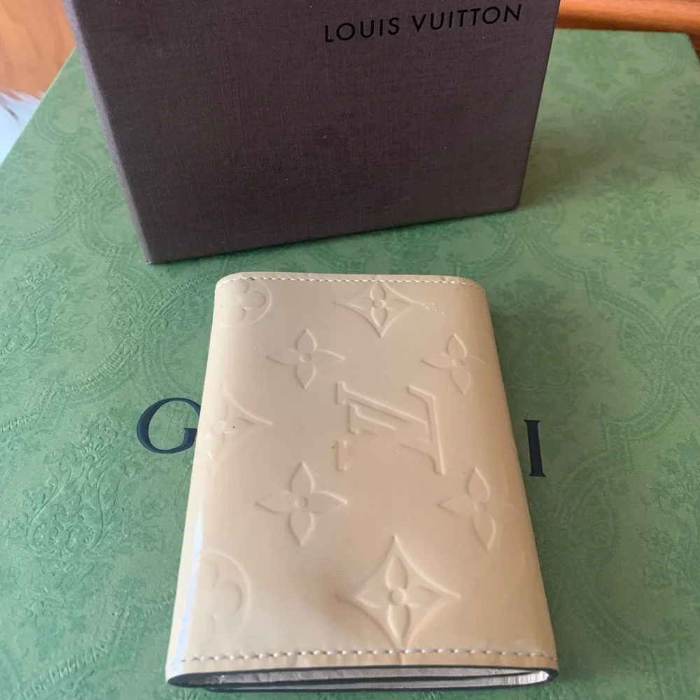 Louis Vuitton Vernis Business Card Holder⭐️⭐️ - Picture 4 of 16